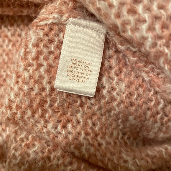Beautiful LC pullover - Picture 6 of 6